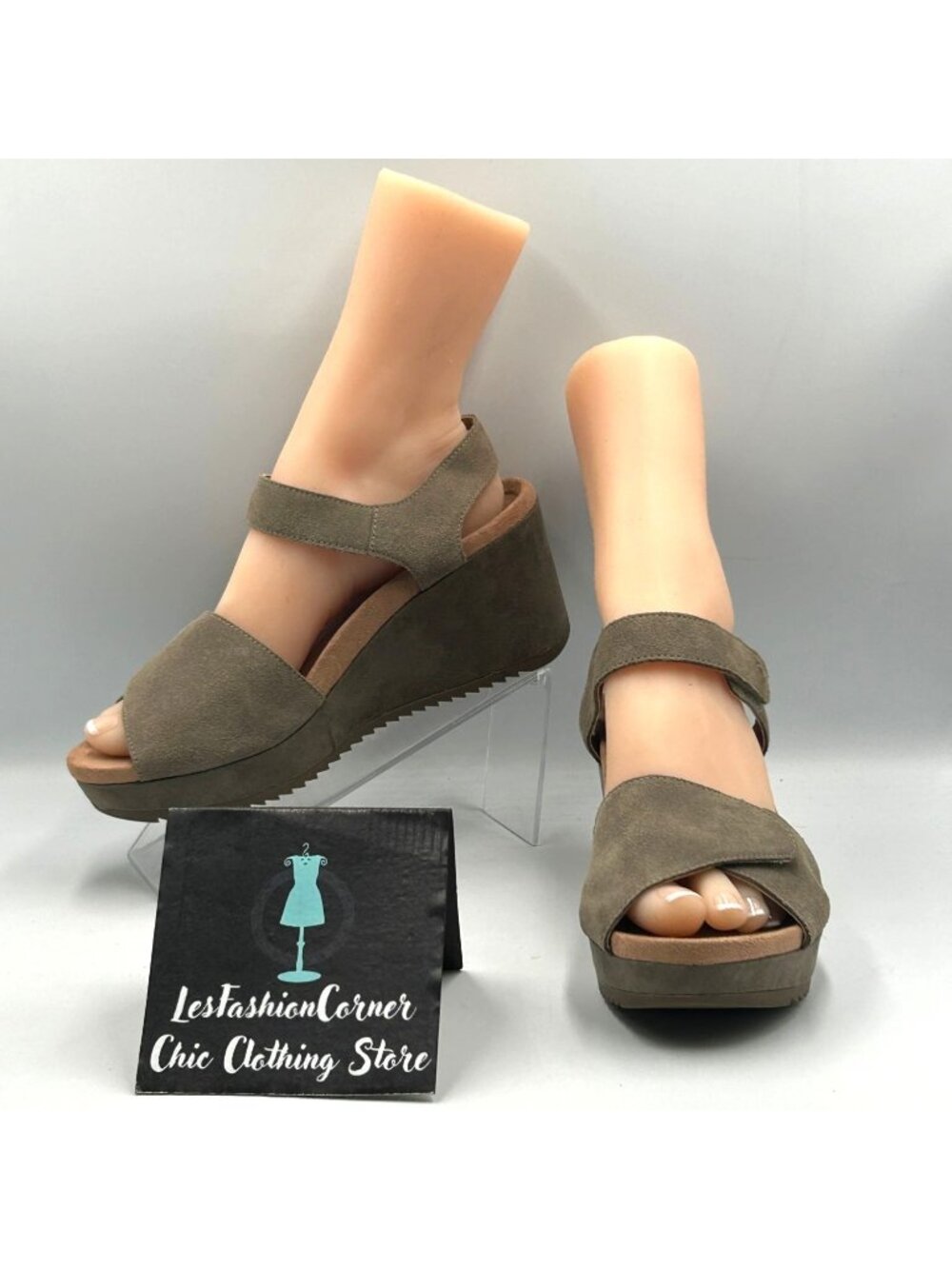 Vionic Women's Taupe Suede Hoola Astrid II Platform Wedge Sandals Size 8 3627